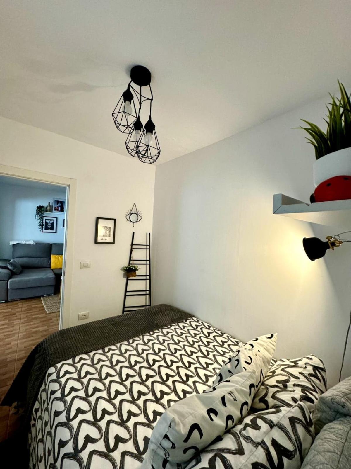 Precioso Apartamento Con Terraza En Piso Superior 洛斯雷尔雷赫斯 外观 照片
